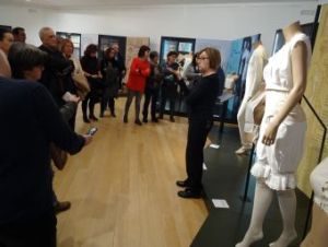 Darrera visita guiada a l'exposició Intimitats del Museu de Ca n'Oliver