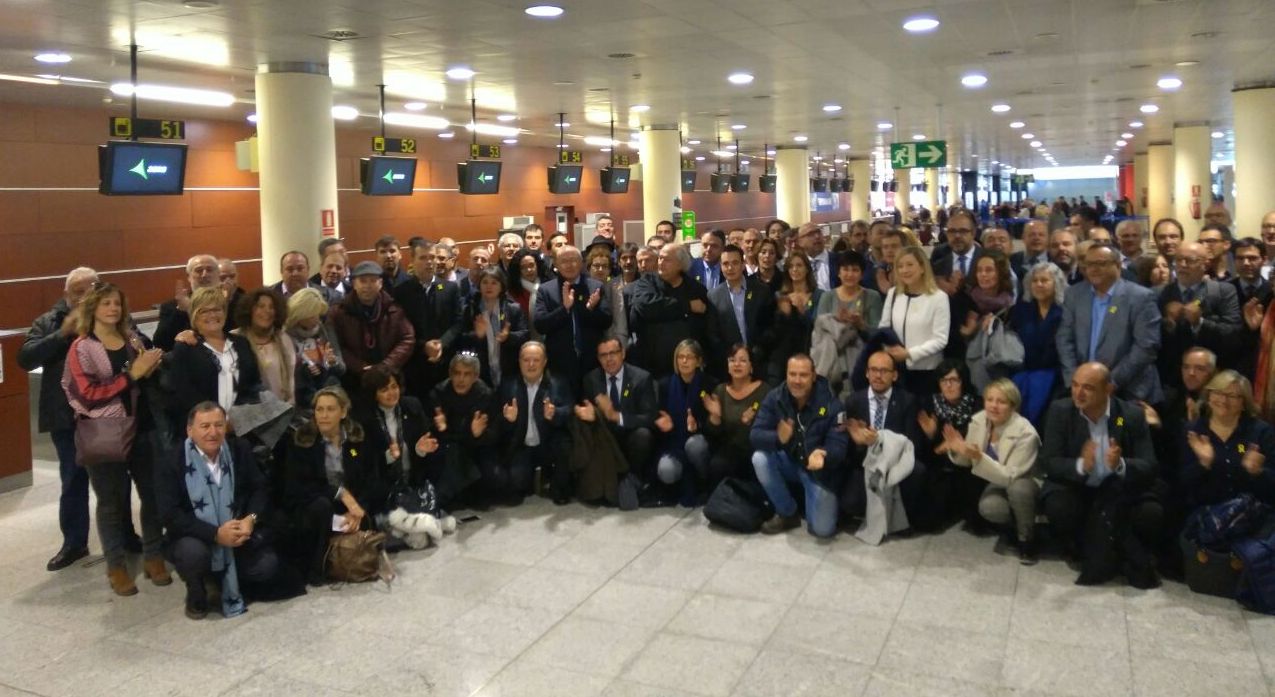 Foto de família a l'aeroport