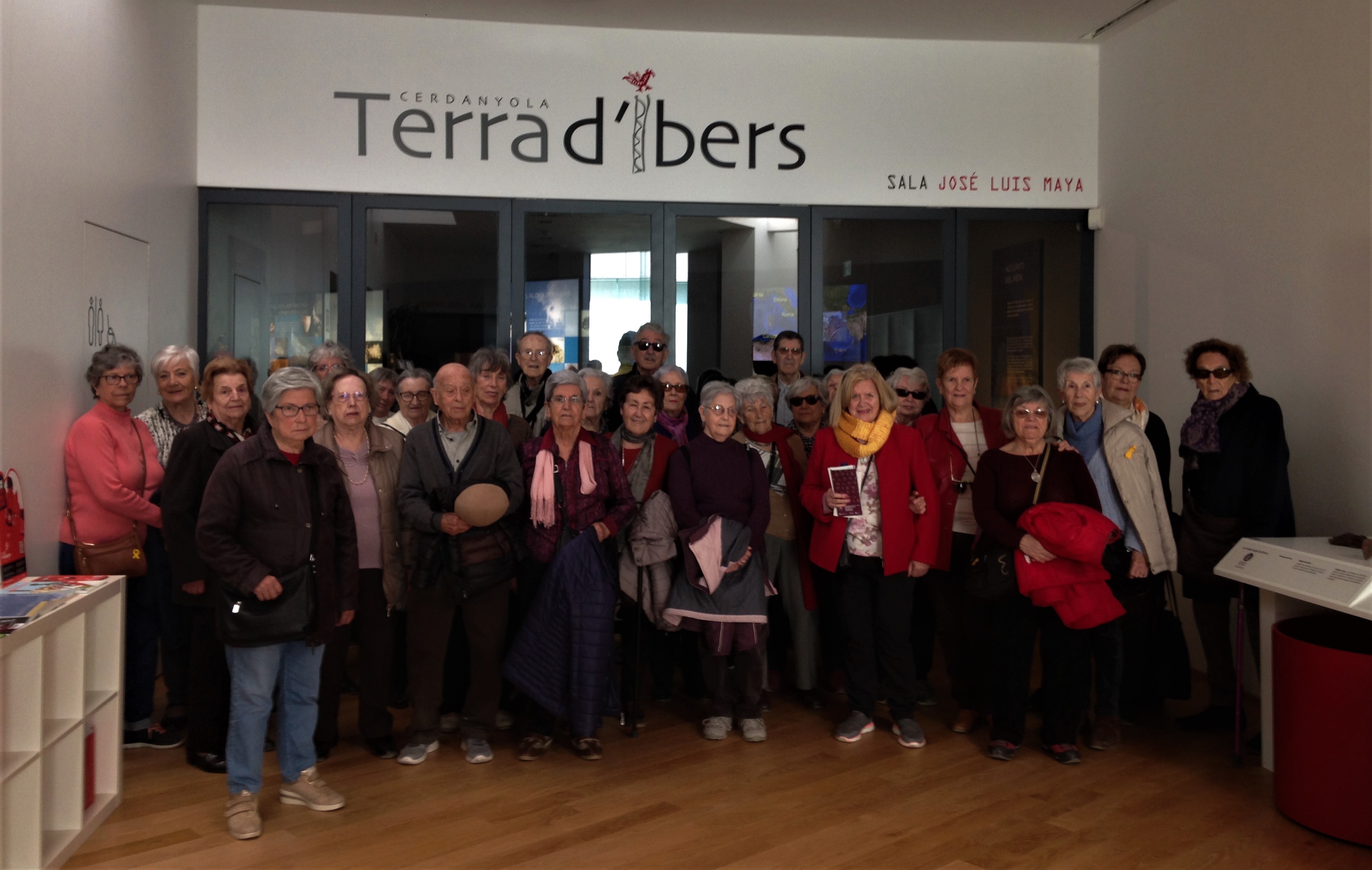 Visita d'un grup de Gent Gran del Raval al Museu i poblat de ca n'Oliver