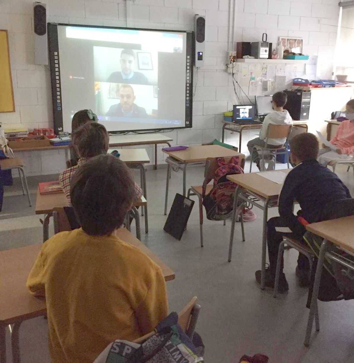 moments de la reunió virtual amb l'alcalde