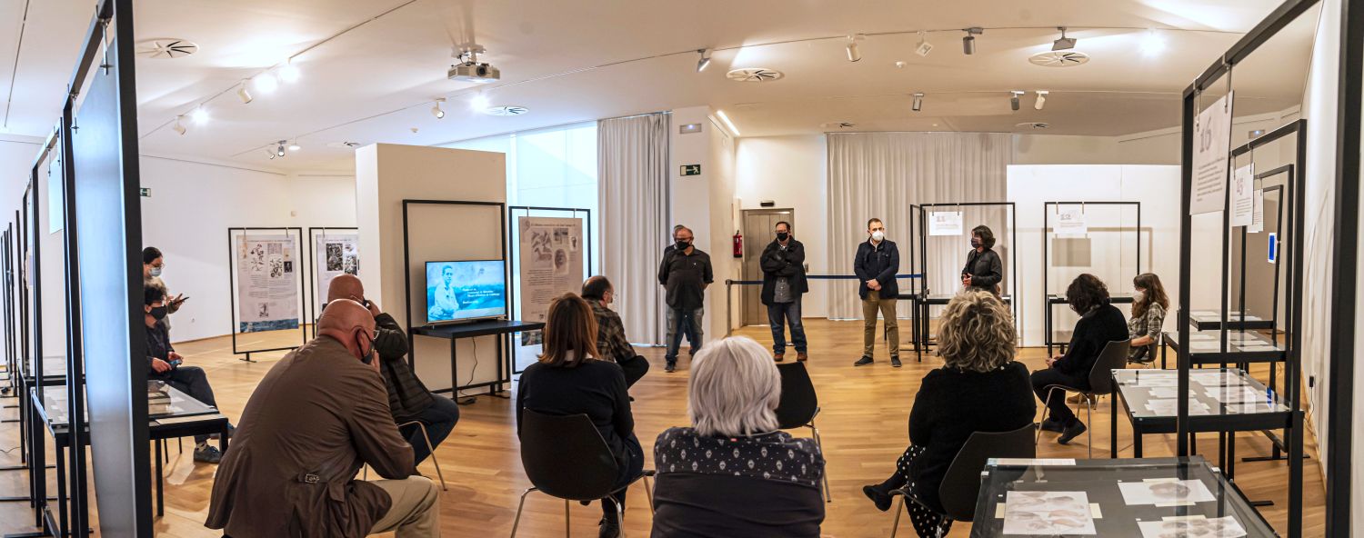 Moment de la inauguració de l'exposició (Foto de: Tito Vera)