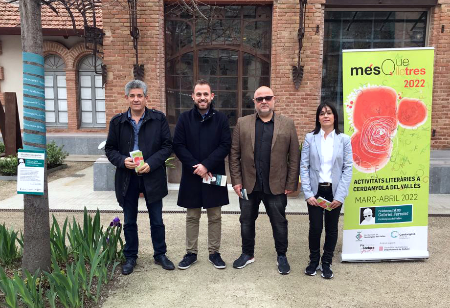 Moment de la presentació del programa d'activitats literàries Més Q Lletres