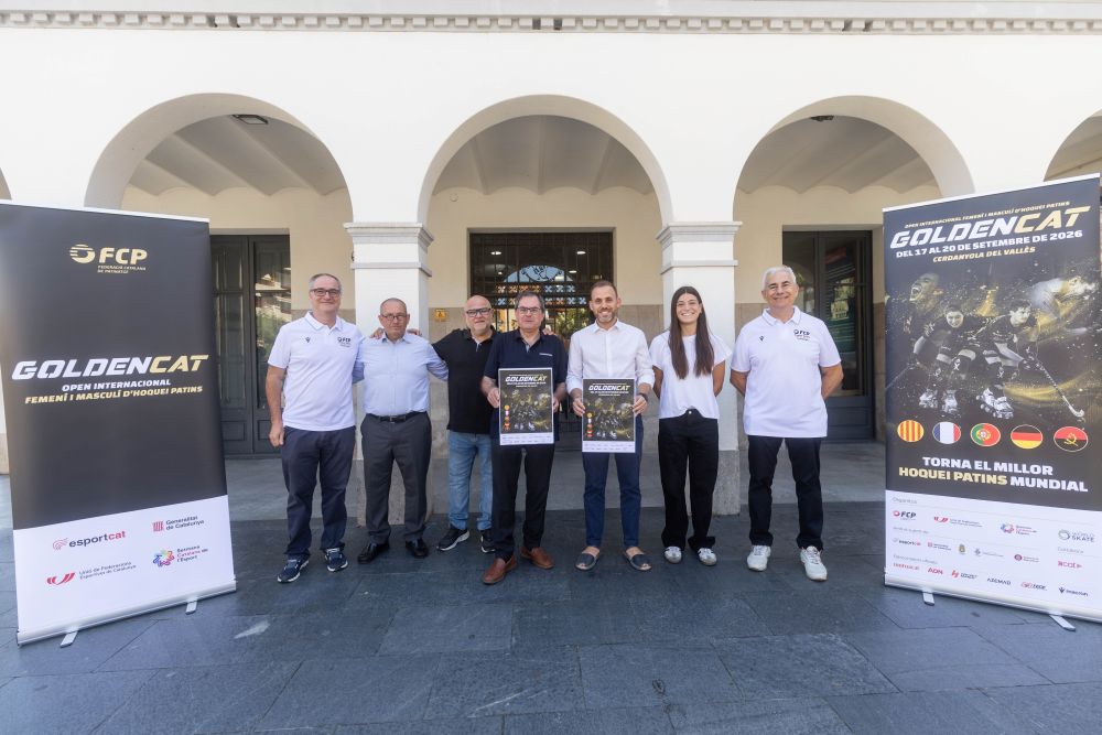 Moment de la presentació de la GoldenCat a l'Ajuntament
