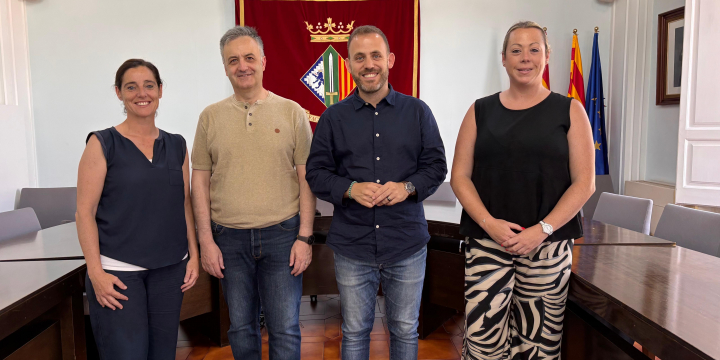Conchi Martínez i Cristina Padilla amb l'alcalde i el creador de Mosaic Cerdanyola