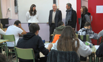 Josep Bargalló en una aula de l'Institut Forat del Vent