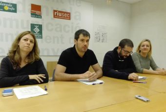 D'esquerra a dreta: Helana solà, portaveu ERC, Carles Escolà, Alcalde, Daniel Mallén, regidor Serveis Econòmics, i Contxi Haro, portaveu de CxC