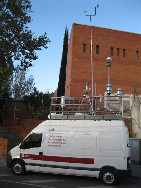 La unitat mòbil de control de la contaminació atmosfèrica torna a instal·lar-se a la ciutat