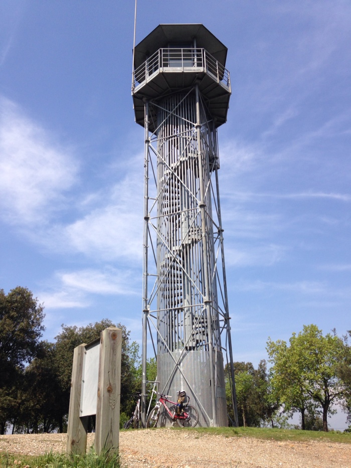 Torre de vigilància al Puig de la Guària (Foto: MCATA)