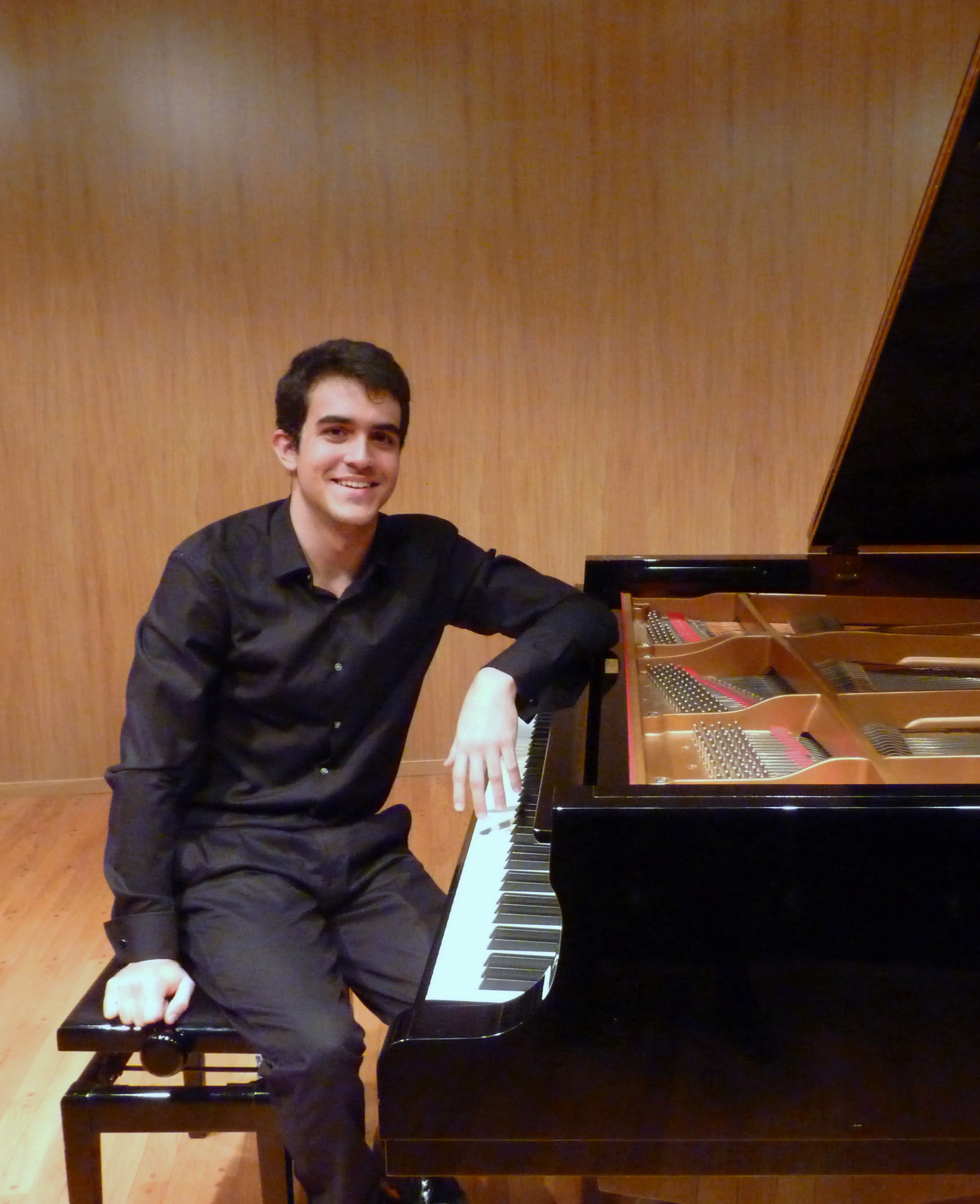 El pianista Alberto Menjón