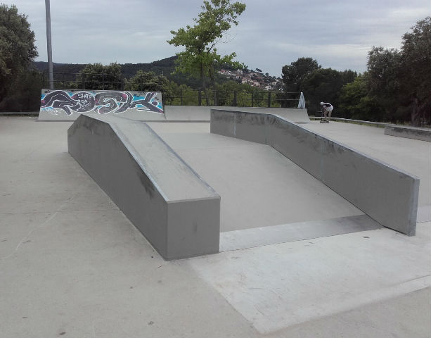 Un dels elements de la zona skate del parc