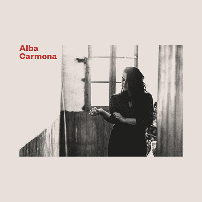 Portada del primer disc en solidari d'Alba Carmona