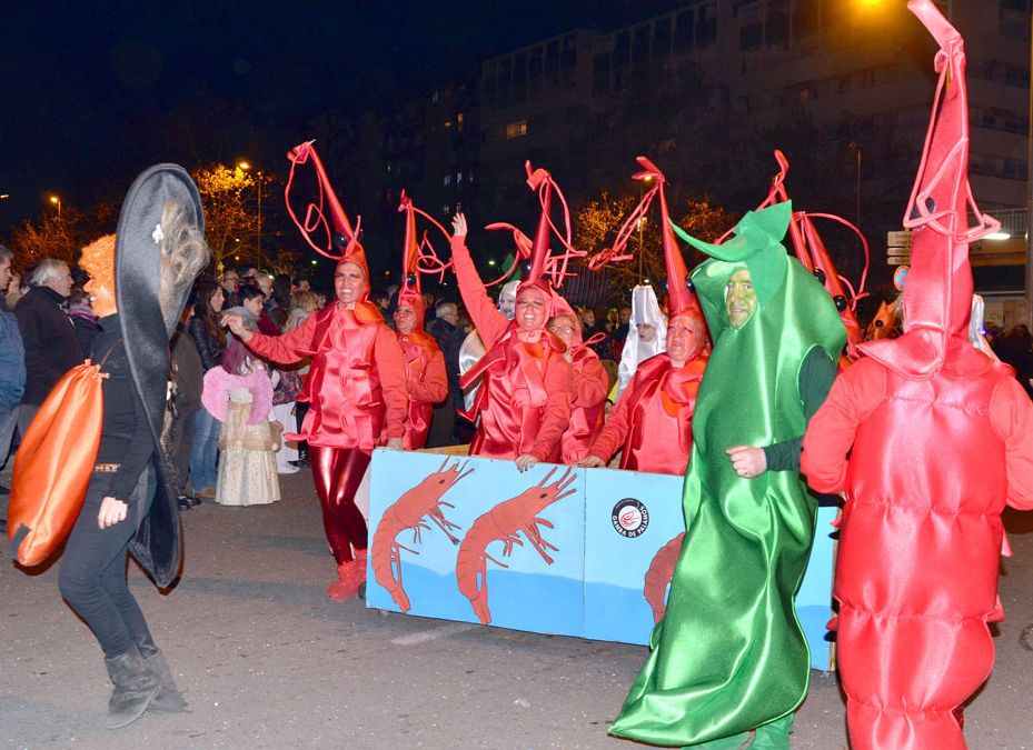 Comparsa Paella popular de Canaletes, guanyadors del primer premi l'any passat
