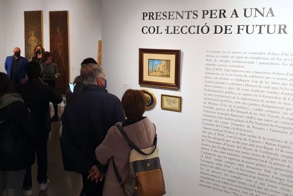 Moment de la inauguració de l'exposició 'Presents per a una col·lecció de futur'