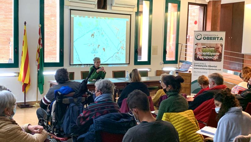 Moment de l'Assemblea per coordinar la campanya d'accions solidàries amb Ucraïna