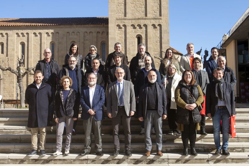 Representants dels ens que formen l'associació Àmbit B30