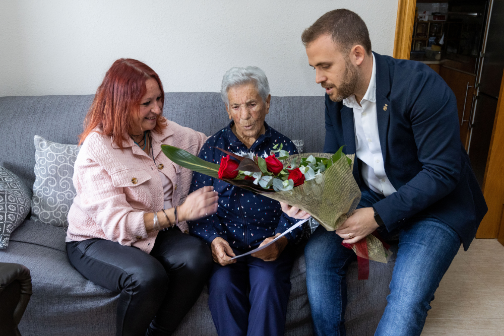 Homenatge a la centenària María Gutiérrez Herrero