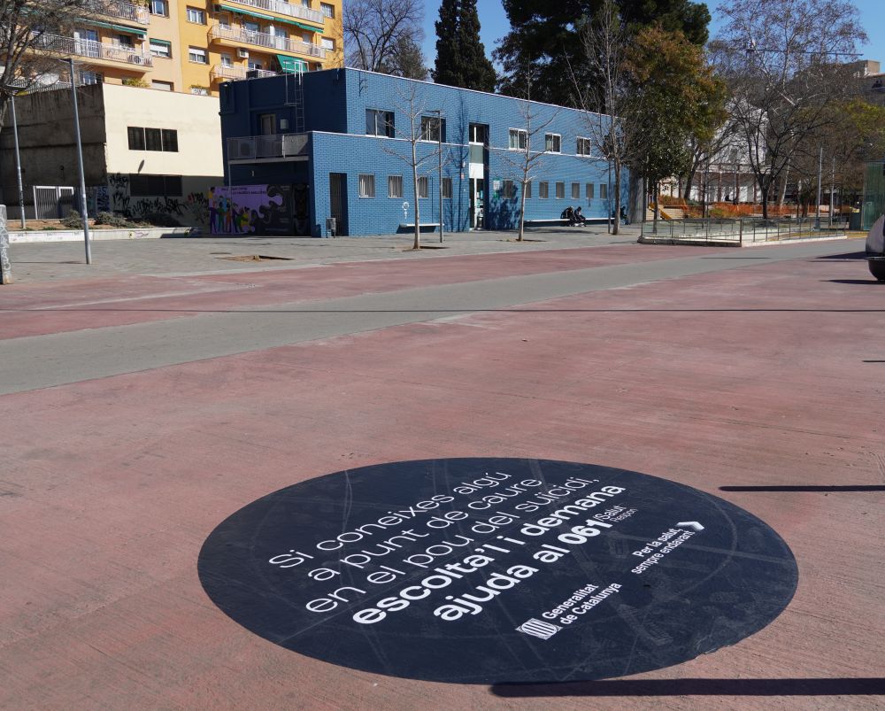Foto vinil negre prevenció suïcidi