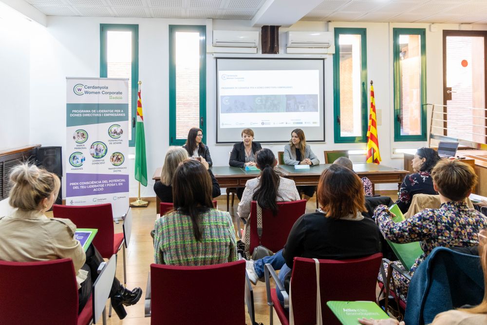 Moment de l'acte inaugural de la segona edició del Cerdanyola Women Corporate