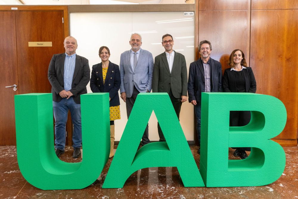 Foto família Acord Càtedra en Emprenedoria i Innovació Social