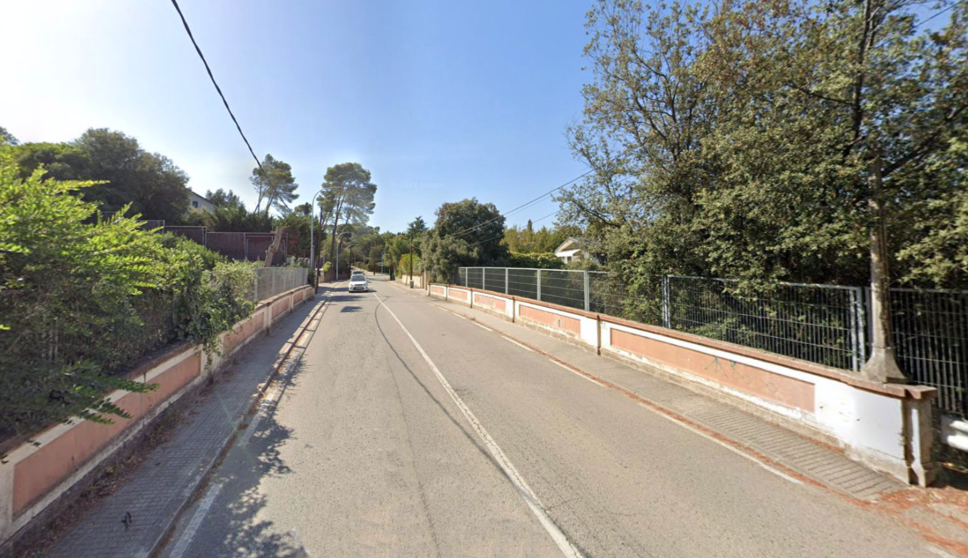 Pont en el que es durant a terme les obres d’eixamplament i millora de seguretat