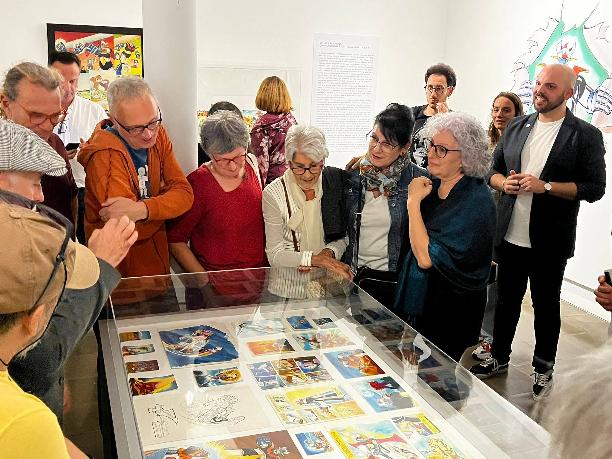 Imatge visita guiada a l'exposició 'Beaumont: Història d'una caixa'