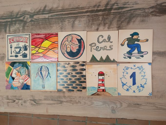 imatge de rajoles d'arts i oficis de ceràmica