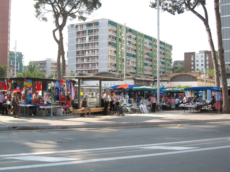 mercadillo de los viernes fontetes