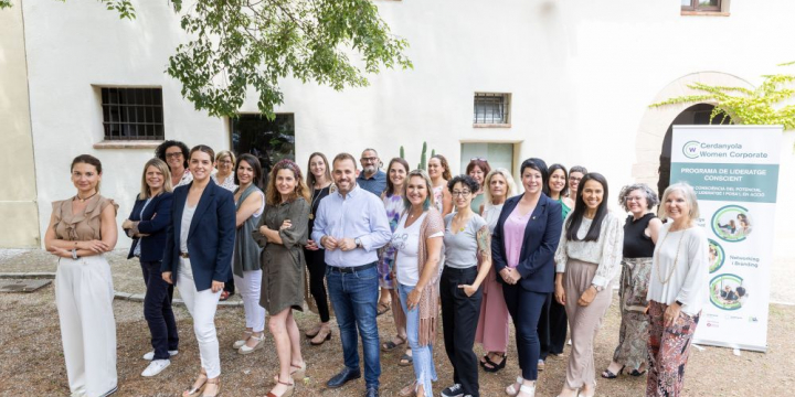 Foto de família del programa Cerdanyola Women Corporate