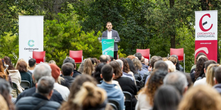 Moment de la inauguració de la 1a Fira Cerdanyola Activa