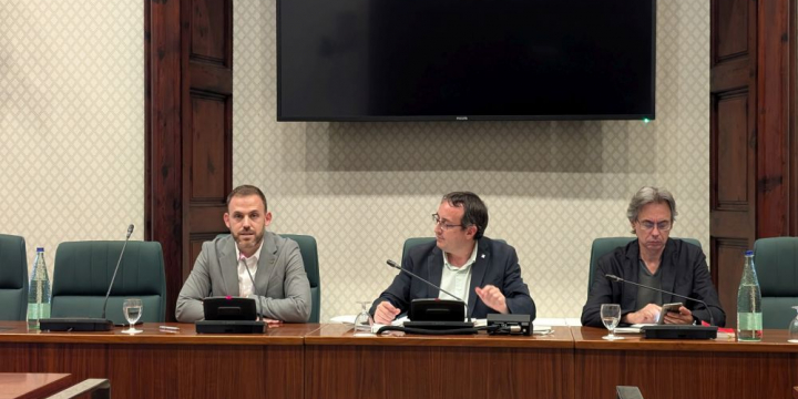 Moment de la compareixença de l’alcalde, Carlos Cordón, en el Parlament de Catalunya