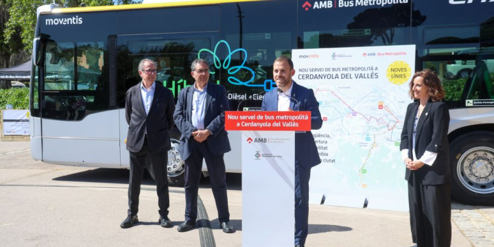Moment de la presentació del nou servei de bus urbà