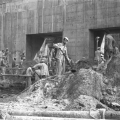 foto Construint mur atlàntic Bremen 1944. Base submarina Bundersarchiv