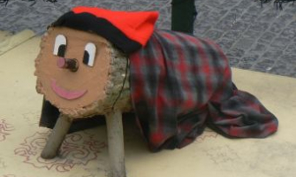Les persones participants confeccionaran un Tió de Nadal