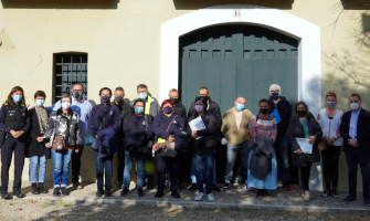 foto familia de l'acte de benvinguda i comiat plans d'ocupació