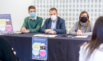 David González, Carlos Cordón i Anna Martín durant la presentació del programa Orienta Cerdanyola