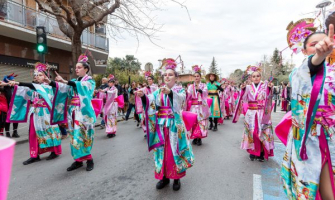Comparsa de l'escola de ball Qóreo a la rua de Carnaval 2022