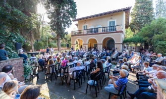 Reconeixement i homenatge a les persones de la ciutat que fan 80 anys