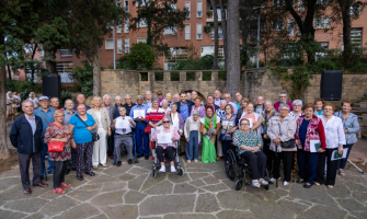 Reconeixement i homenatge a les persones de la ciutat que fan 80 anys aquest any